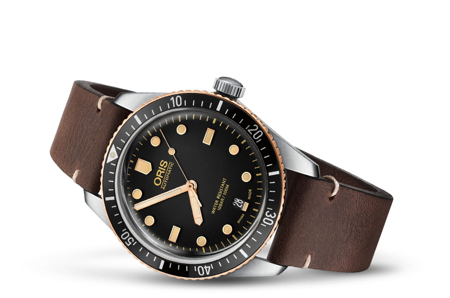 Oris Oris Divers Sixty‑Five 01 733 7707 4354-07 5 20 55 , наручные мужские часы фото под углом